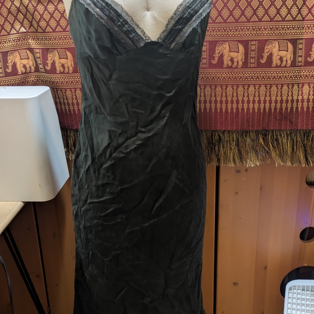 Elegant 100% Silk Black Lace Trim 90s Slip Dress